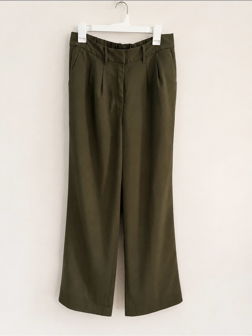 Quince Stretch Crepe Pleated Wide Leg Dress Pants in Olive Green Sz 8